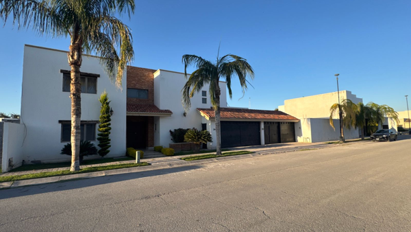 Casa en venta en Hacienda del Rosario, Torreón — foto 2 de 19