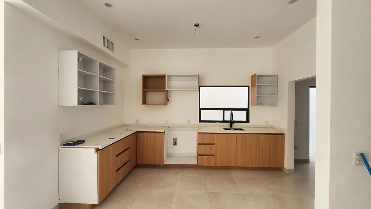 Vista 2 de Casa en Venta en Los Viñedos