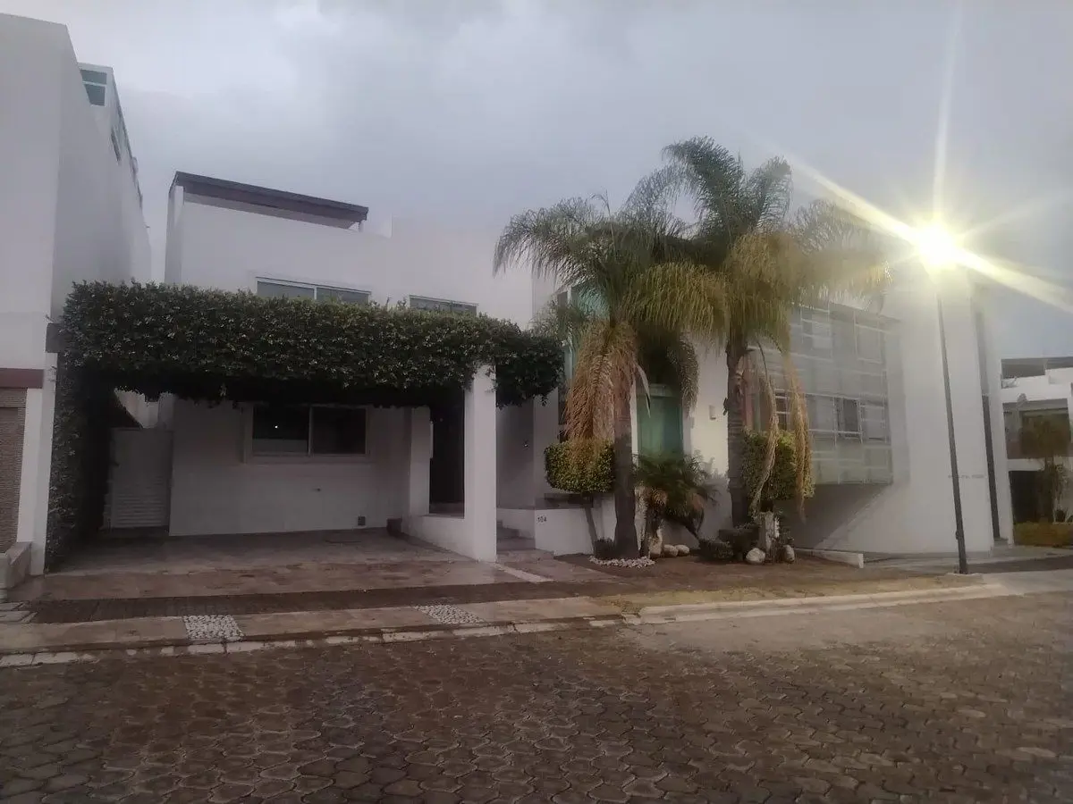 Casa en venta en La Isla Lomas de Angelópolis, San Andrés Cholula — foto 1 de 14