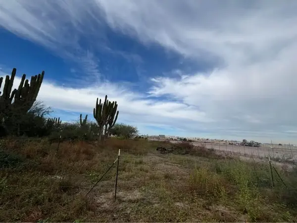 Terreno en venta en El Centenario, La Paz — foto 3 de 3