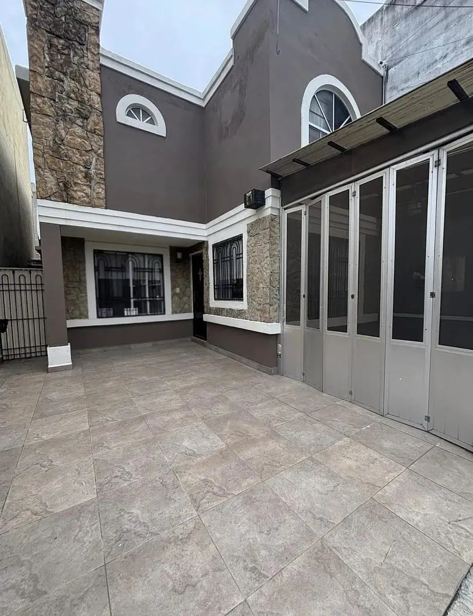 Casa en venta en Jardines de Andalucia, Guadalupe — foto 1 de 12