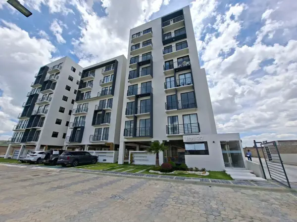 Departamento en venta en Fraccionamiento Lomas de  Angelópolis, San Andrés Cholula — foto 2 de 10