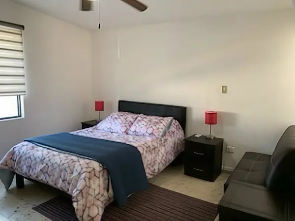 Departamento en renta en Del Valle, San Pedro Garza García — foto 2 de 8