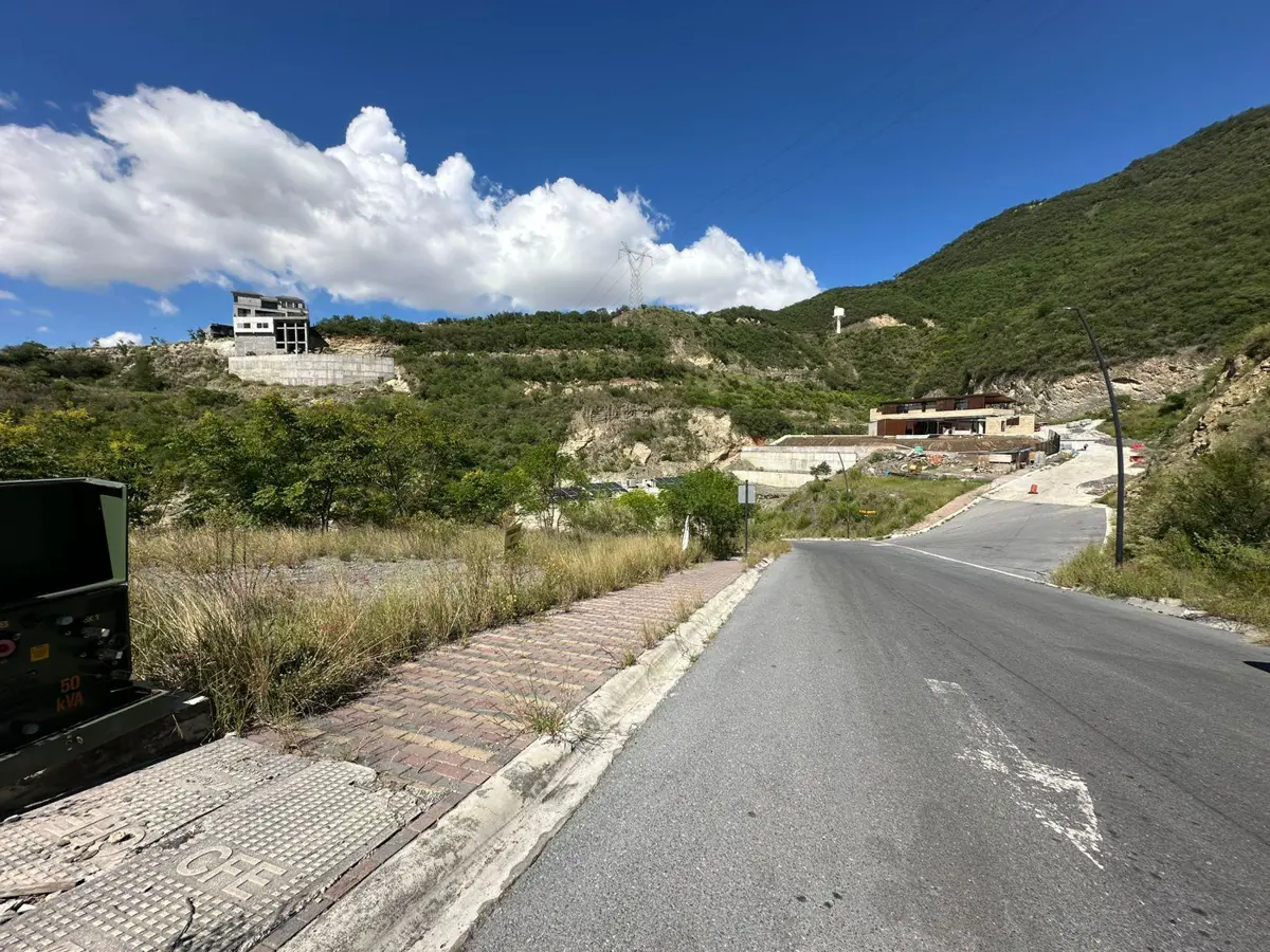 Terreno en venta en Jardines de San Agustin, San Pedro Garza García — foto 1 de 8