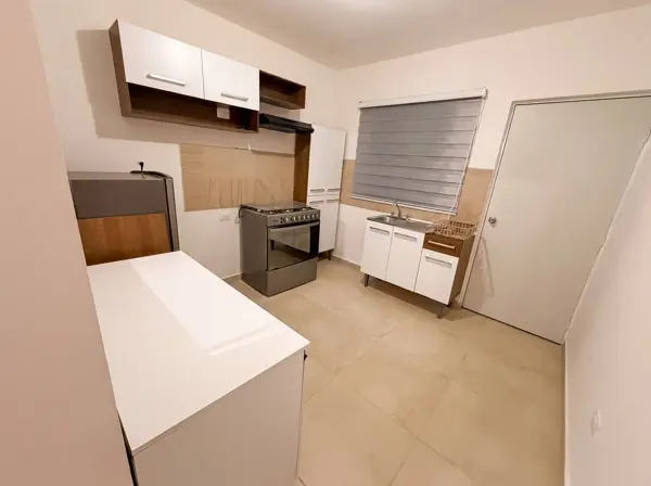 Casa en renta en Valle de los Almendros, Saltillo — foto 3 de 13