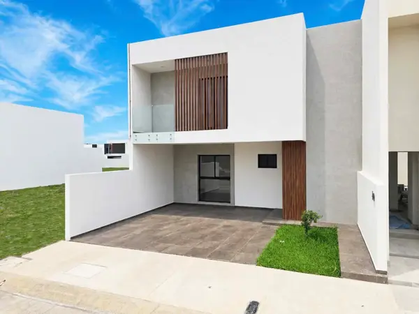 CASA EN VENTA EN PUNTA TIBURON
