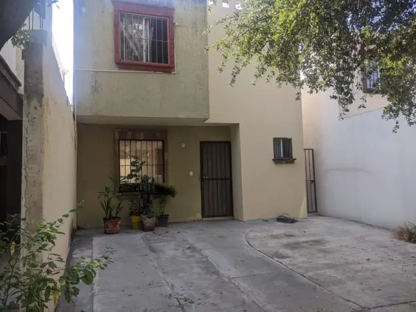 Casa en renta en Privada San Carlos, Guadalupe — foto 3 de 18