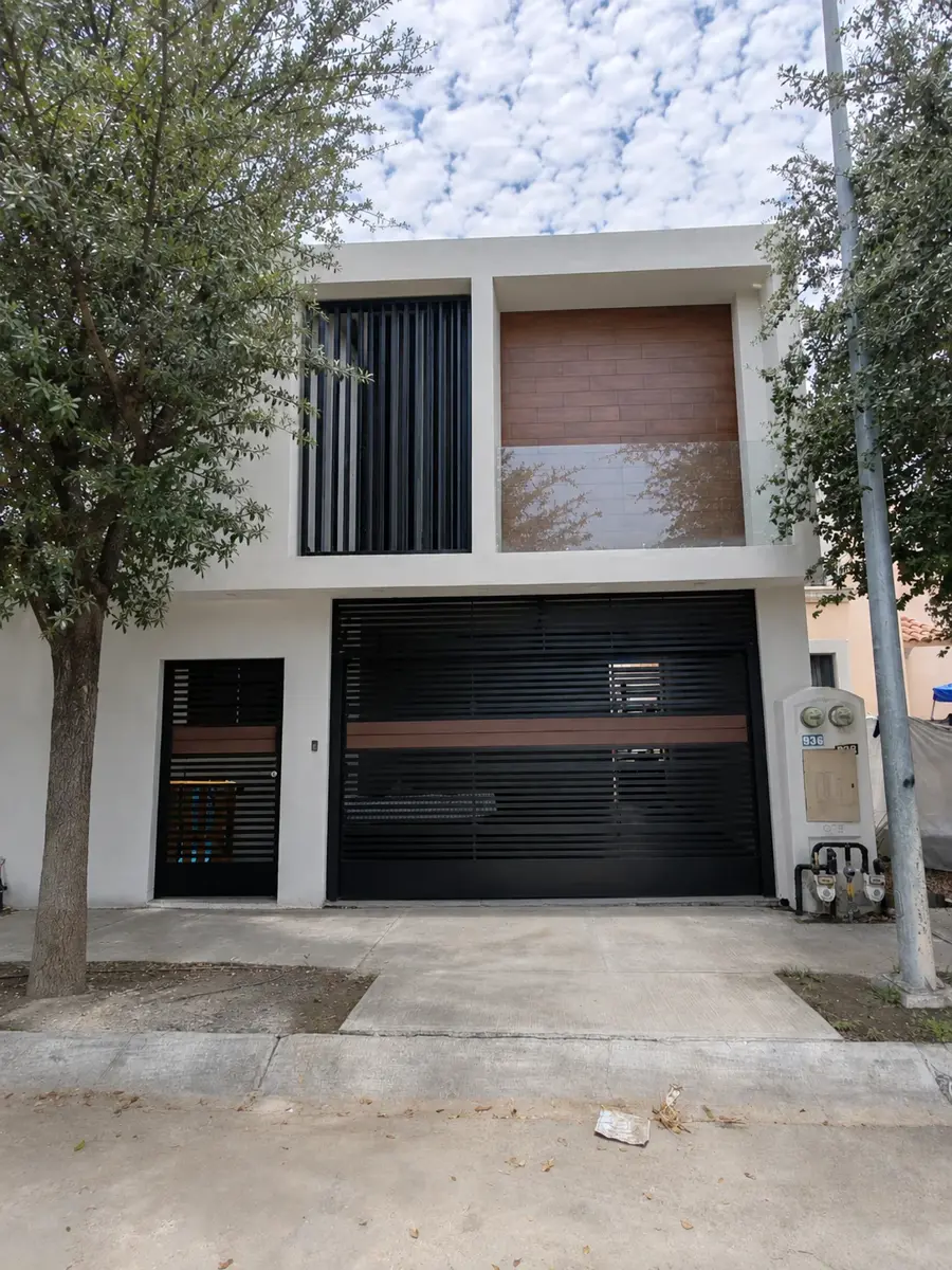 Casa en renta en Mitras Poniente, García — foto 1 de 23