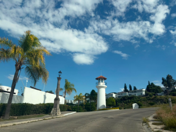 Residencia en Renta en Faro Juriquilla frente al Lago — foto 1 de 32