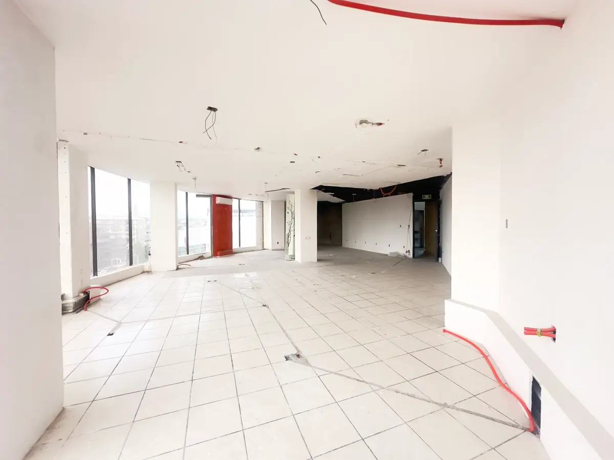 Oficina en renta en Ciudad Satelite, Naucalpan de Juárez — foto 1 de 12