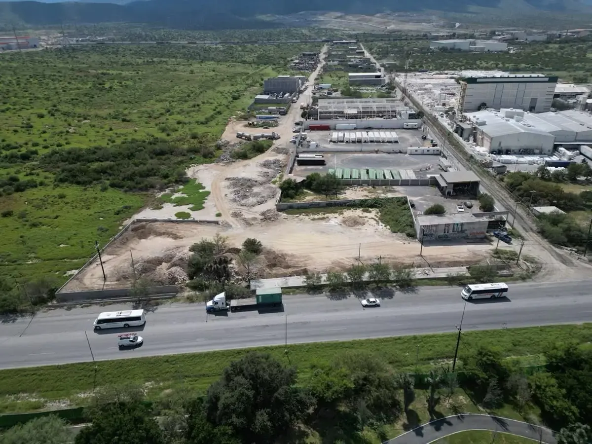 Terreno en renta en Hacienda del Sol, García — foto 1 de 16