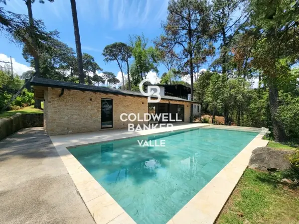 Casa en venta en Avandaro, Valle de Bravo — foto 2 de 26