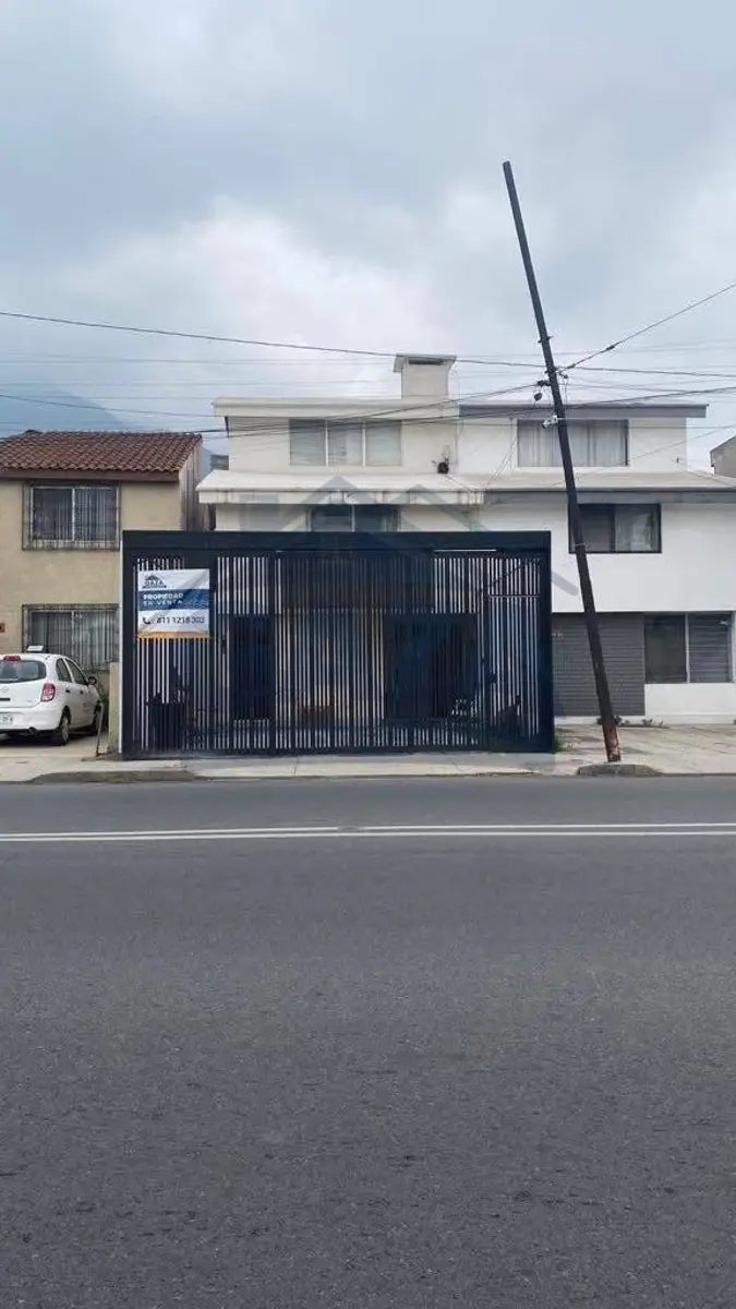 Casa en venta en Las Cumbres, Monterrey — foto 1 de 9