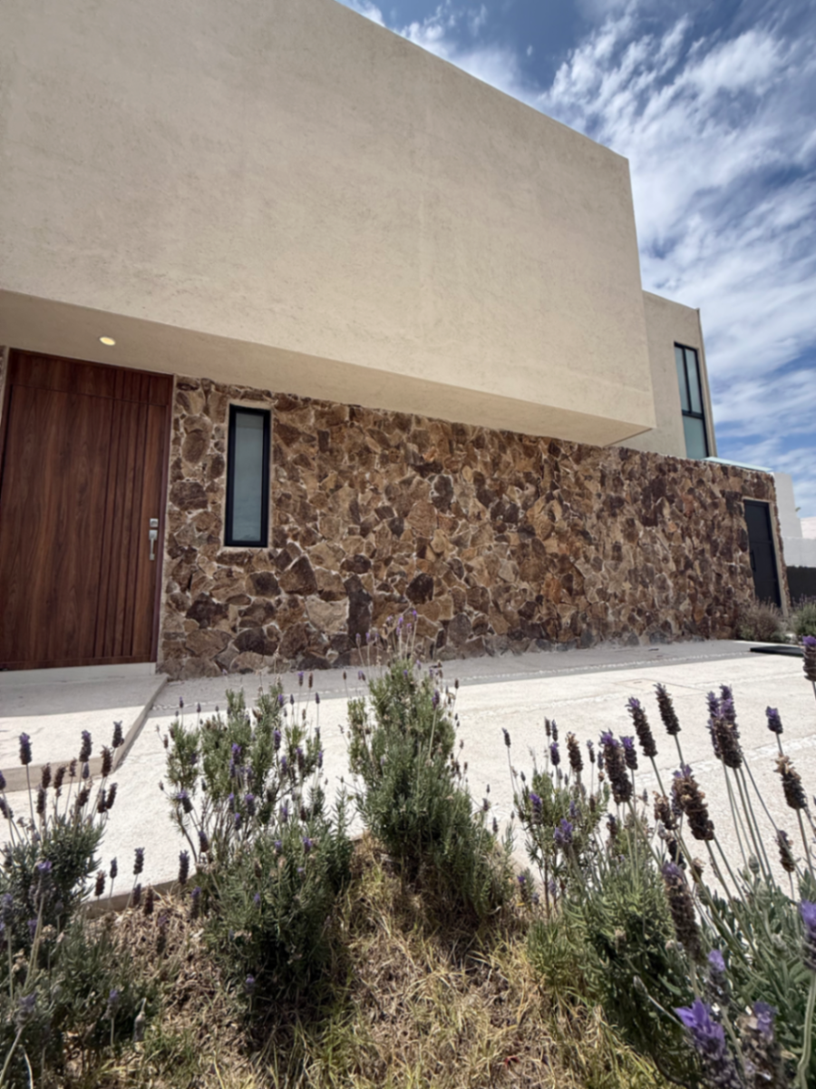 Casa en venta en Cañadas del Arroyo, Corregidora — foto 1 de 103