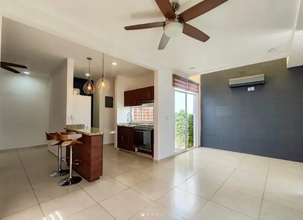 Casa en venta en Lomas de la Rioja, Alvarado — foto 2 de 8