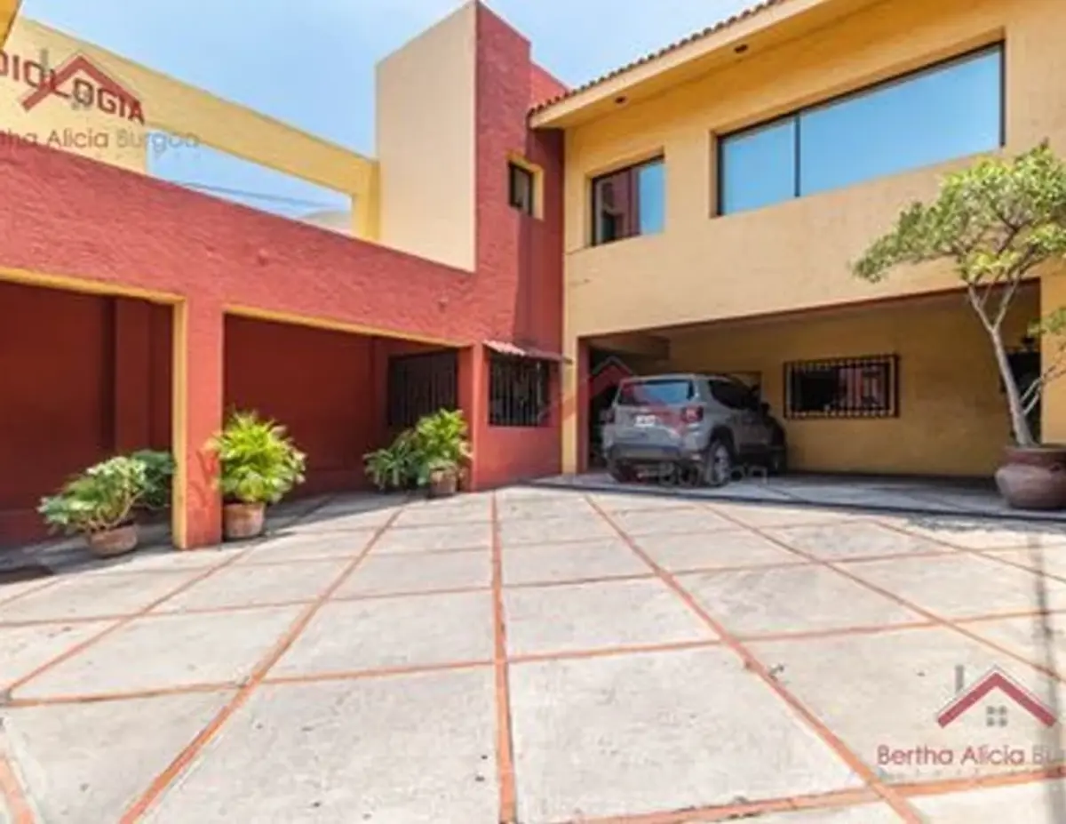 Casa en venta en Las Palmas, Cuernavaca — foto 1 de 4