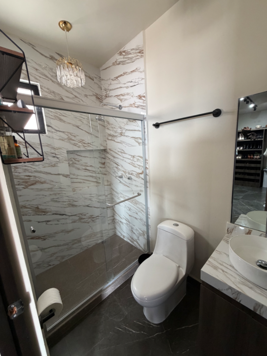 Casa en Venta en Lomas del Vergel, Monterrey, Nuevo León
