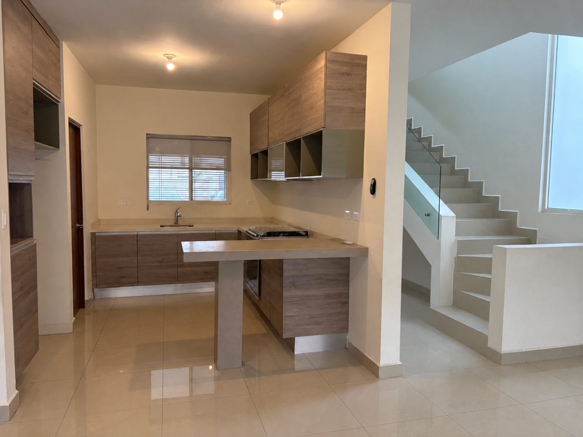 Casa en Renta en El Barro, Monterrey, Nuevo León