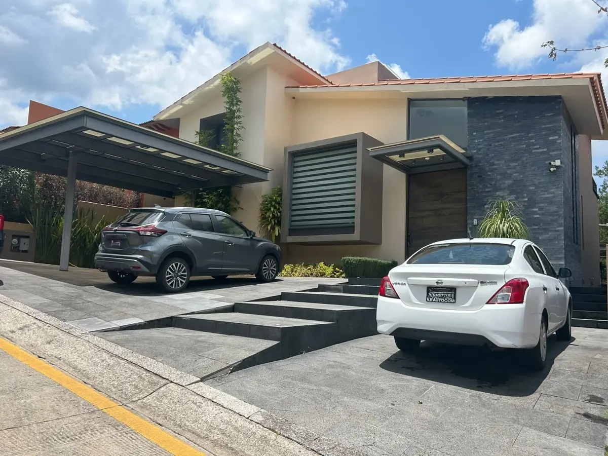 Casa en venta en Bosque Monarca, Morelia — foto 1 de 10