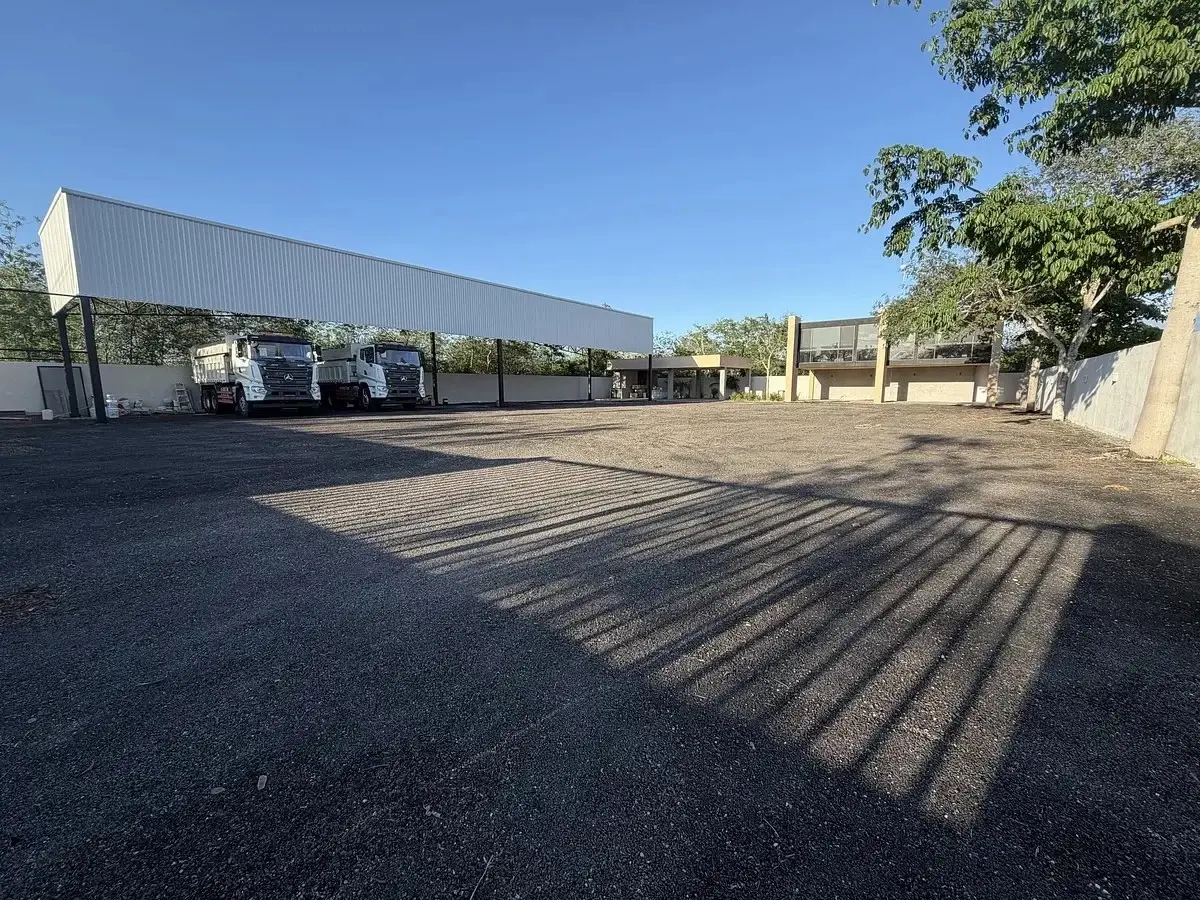 Bodega en venta en Komchen, Mérida — foto 1 de 17
