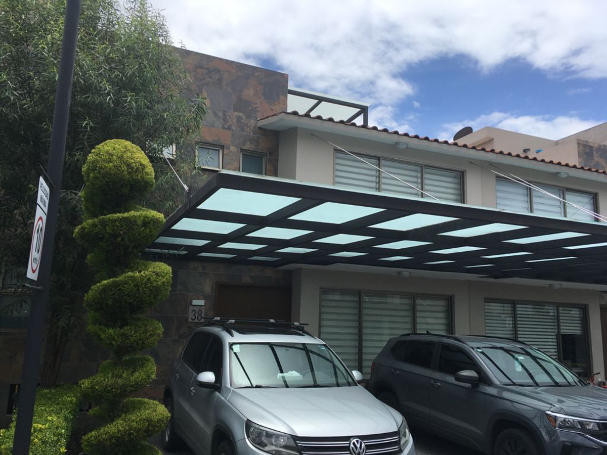 Casa en venta en Agrícola Lázaro Cárdenas, Metepec — foto 1 de 20