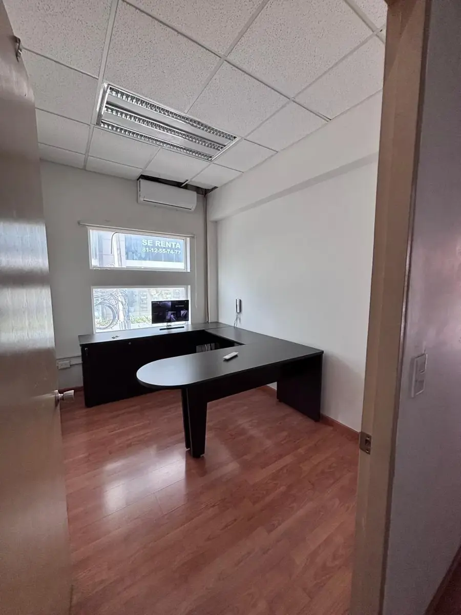 Oficina en renta en Del Valle, San Pedro Garza García — foto 1 de 11