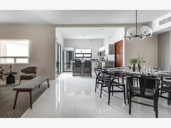 Casa en venta en Ampliación Senderos, Torreón — foto 2 de 10