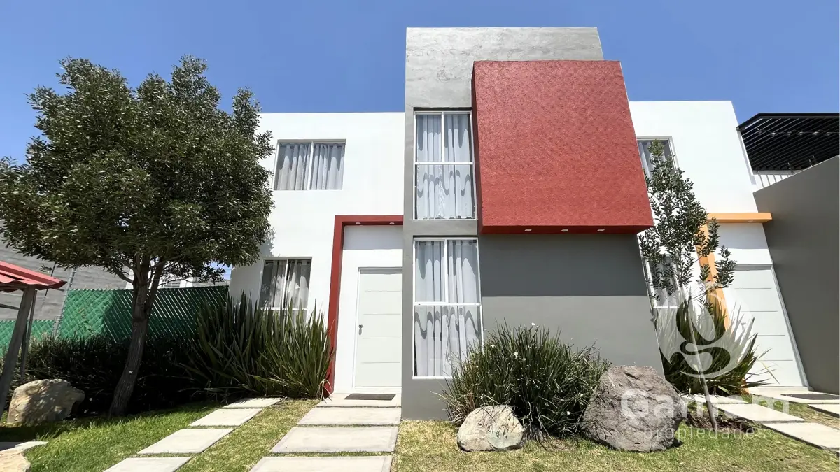 Casa en venta en San Luis II, Mineral de la Reforma — foto 1 de 32