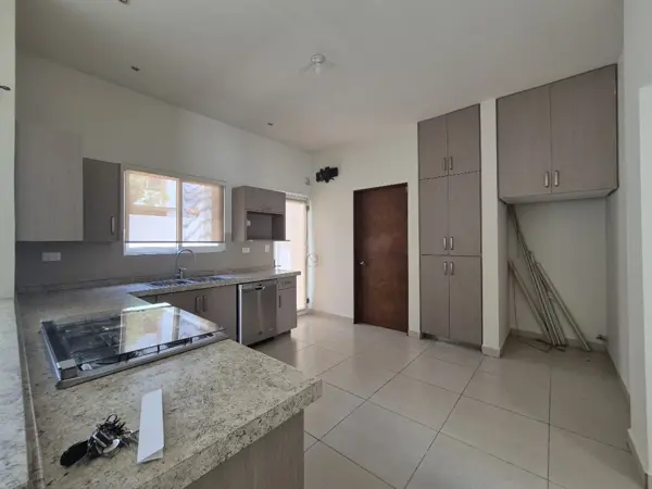Casa en venta en Privadas de Santiago, Saltillo — foto 3 de 22