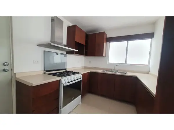 Casa en venta en Lenna Residencial, Saltillo — foto 3 de 22