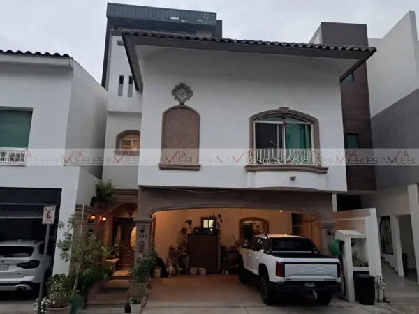 Casa en venta en Privanzas Quinto Sector, Monterrey — foto 2 de 38