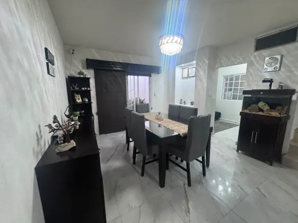 Casa en venta en Residencial Rincón del Desierto, Torreón — foto 3 de 16