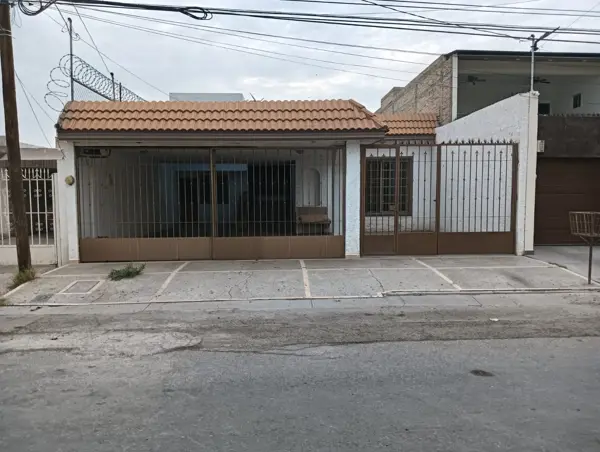 Oficina en renta en Las Rosas, Gómez Palacio, Durango