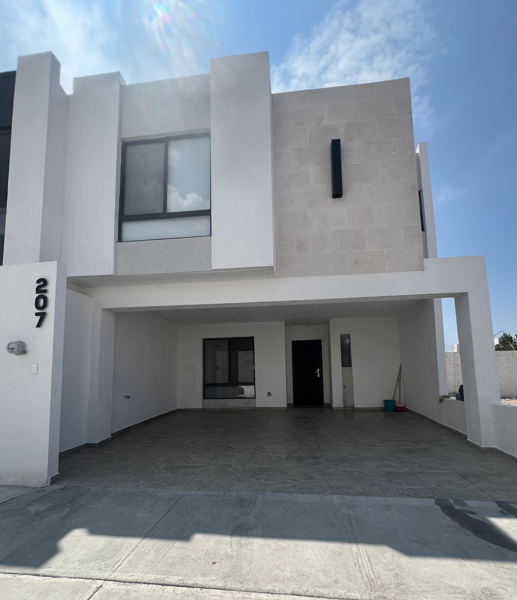 Casa amueblada en renta en Saltillo, Coahuila - 3 recámaras, seguridad y comodidad