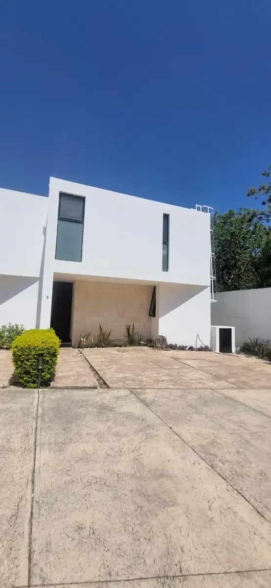 Casa en renta en Montebello, Mérida — foto 1 de 27