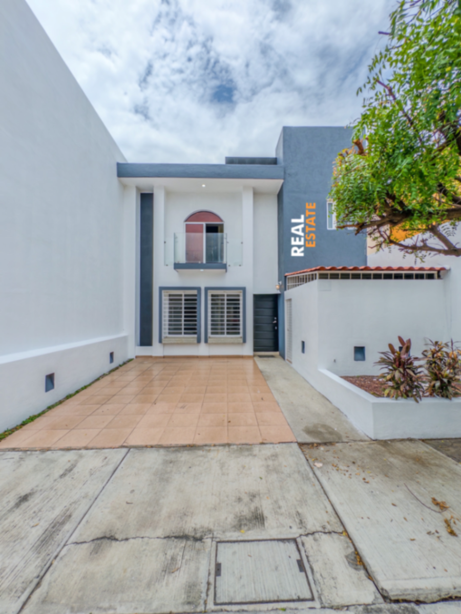 Casa en venta en Real Santa Fe, Villa de Álvarez — foto 1 de 18