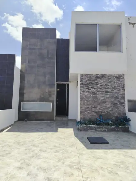 Casa en Renta Sendero de Los Quetzales San Francisco de los Romo Aguascalientes: Amplia y Funcional