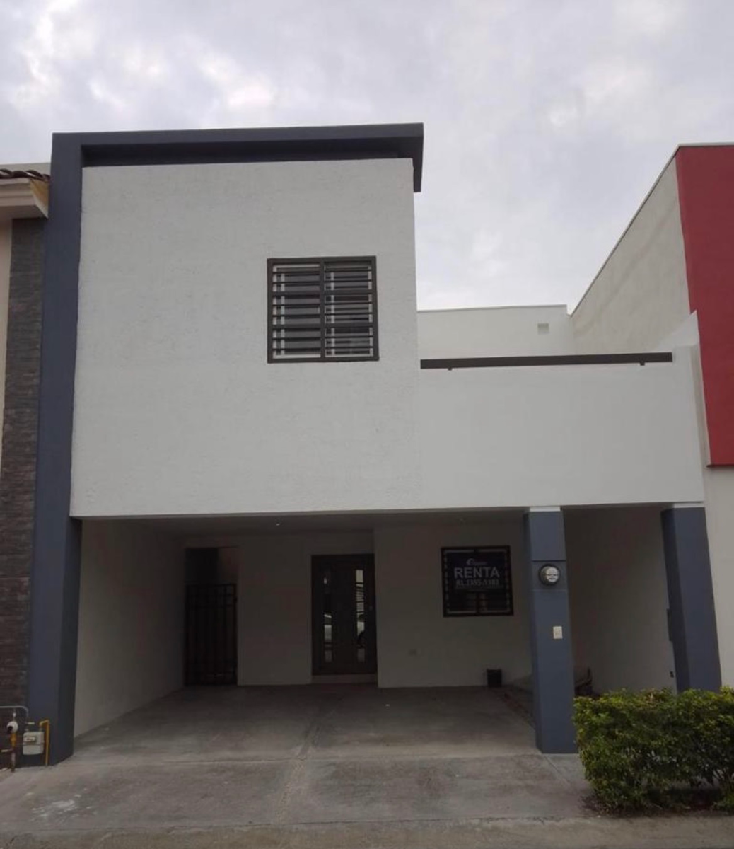 Casa en Renta en Puerta de Hierro, Monterrey, Nuevo León