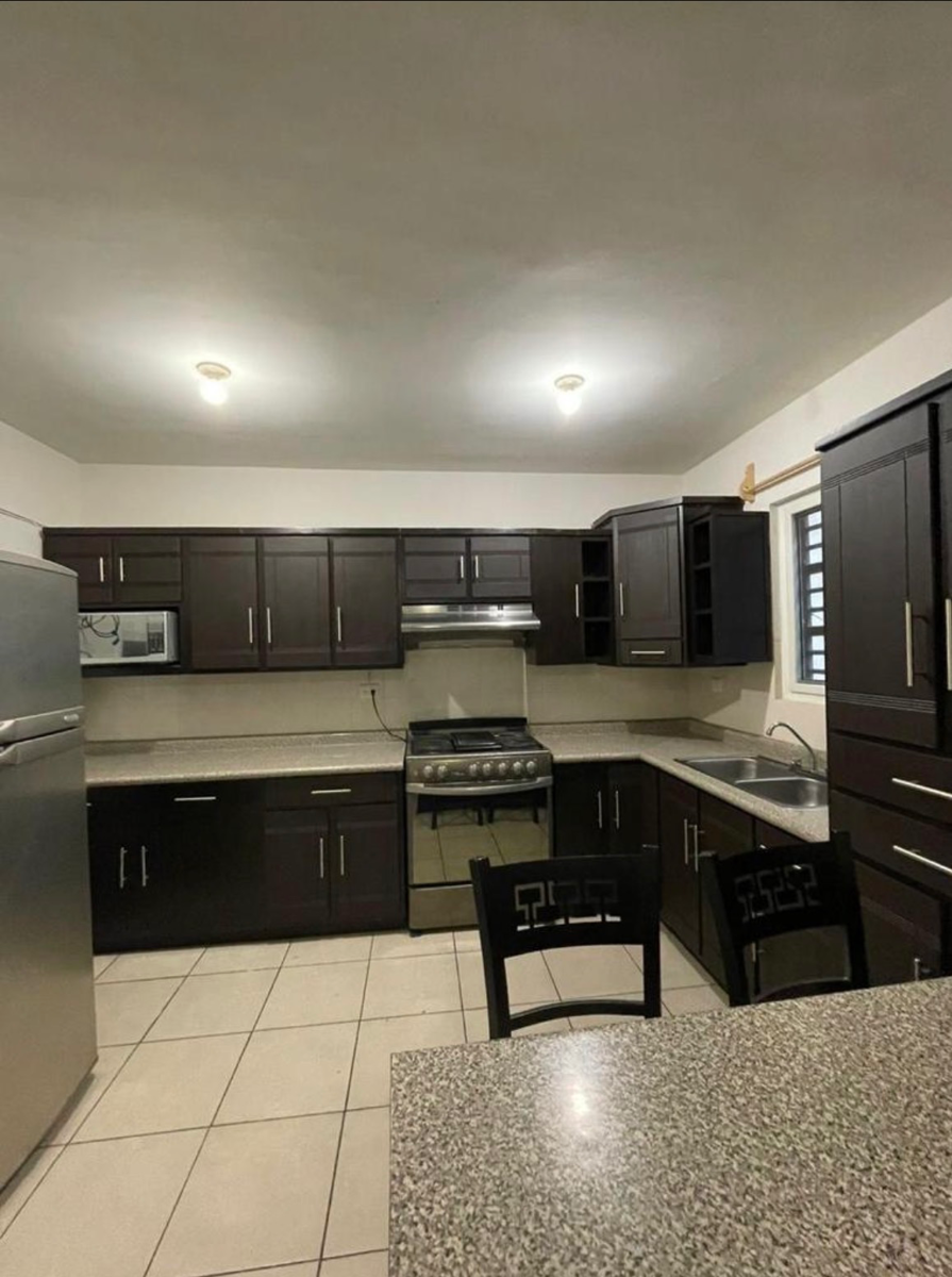 Casa en Renta en Puerta de Hierro, Monterrey, Nuevo León