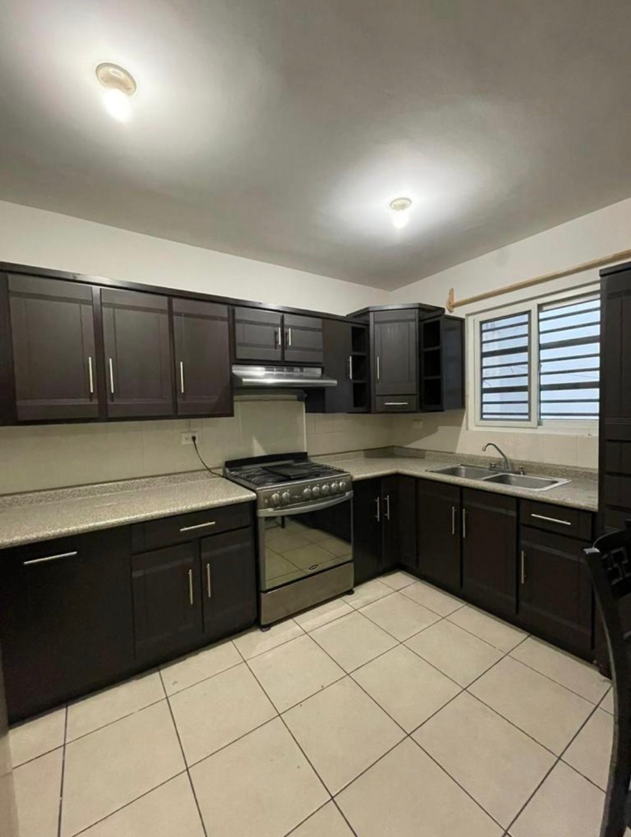 Casa en Renta en Puerta de Hierro, Monterrey, Nuevo León