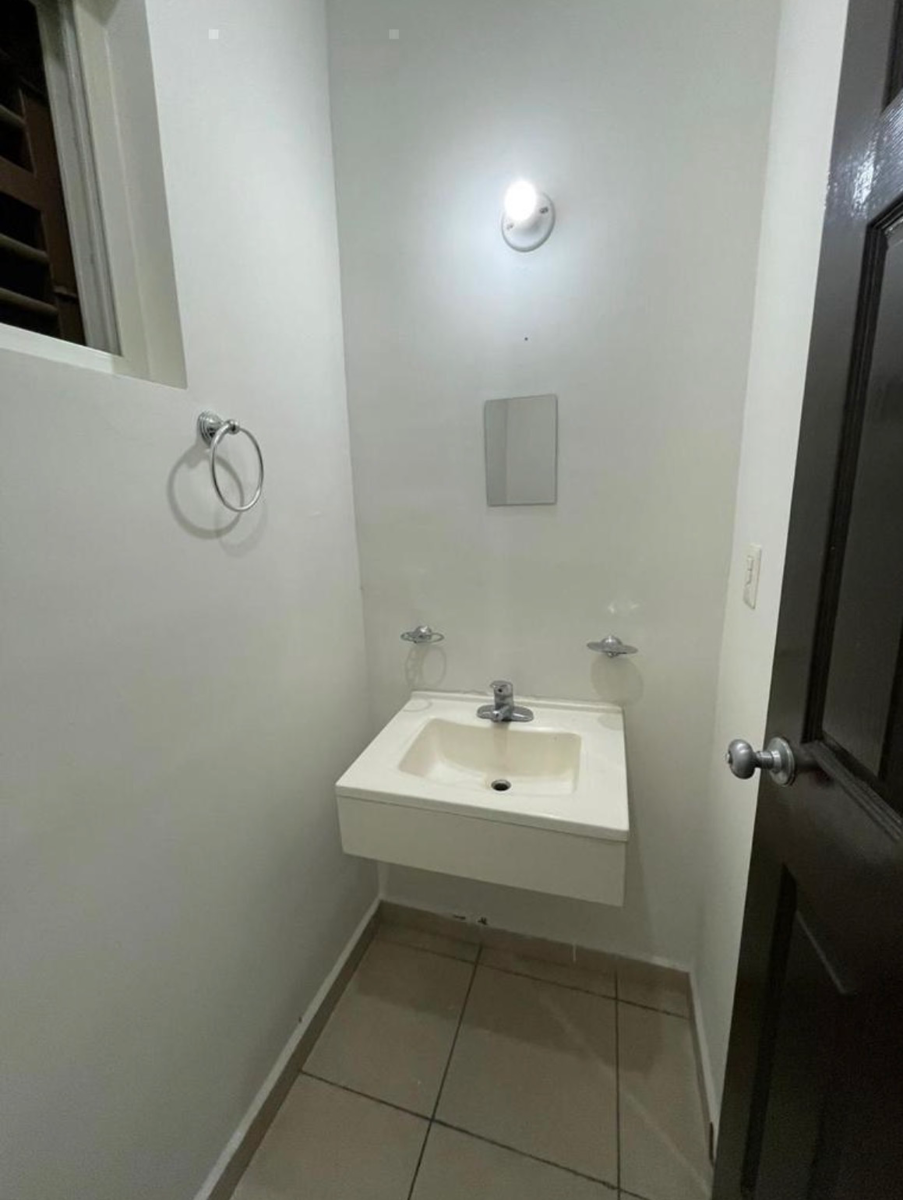 Casa en Renta en Puerta de Hierro, Monterrey, Nuevo León