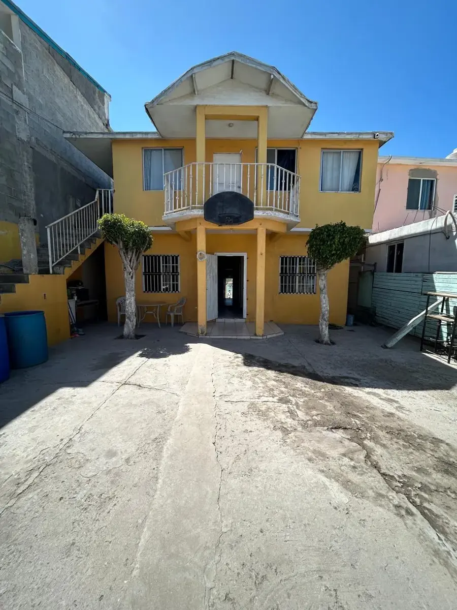 Casa en venta en Lagunitas, Tijuana — foto 1 de 24