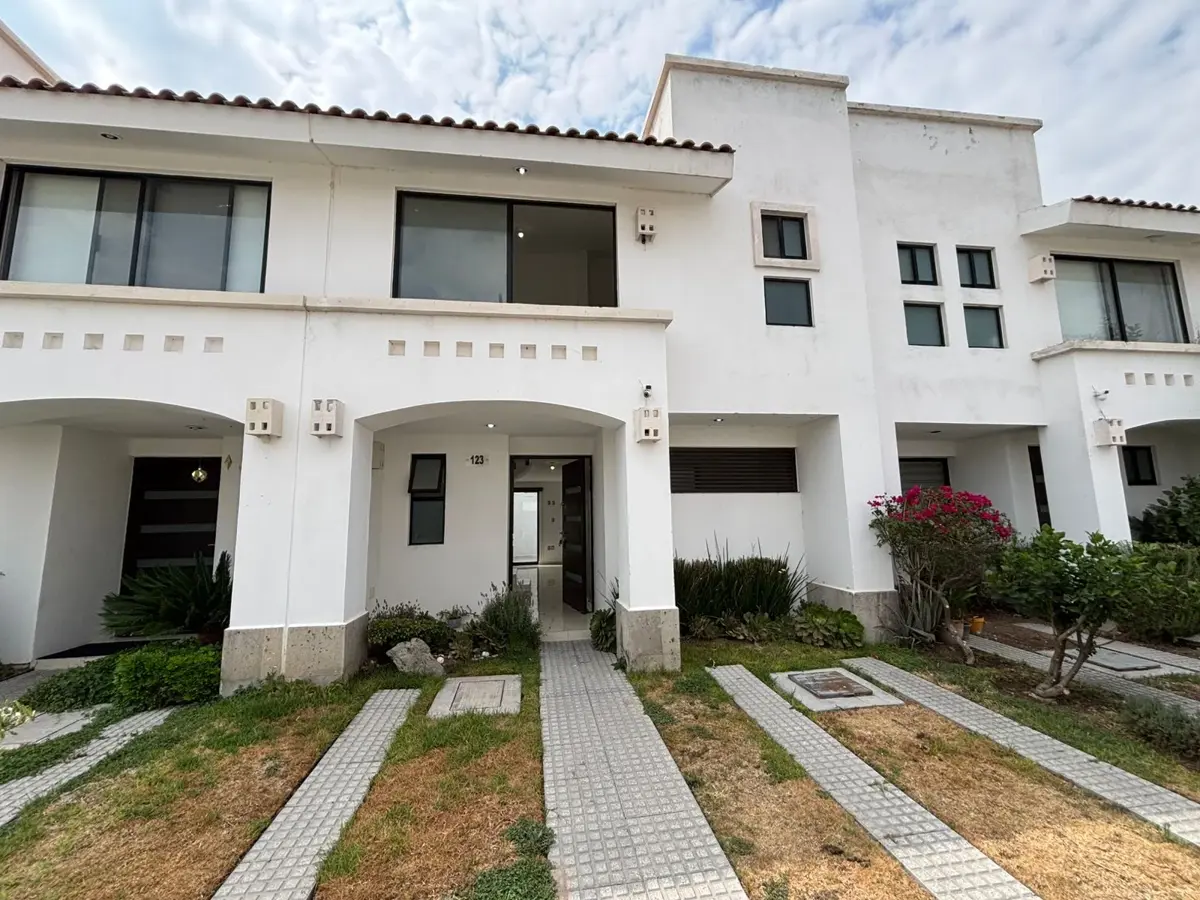 Casa en venta en El Cielo Residencial, León — foto 1 de 23