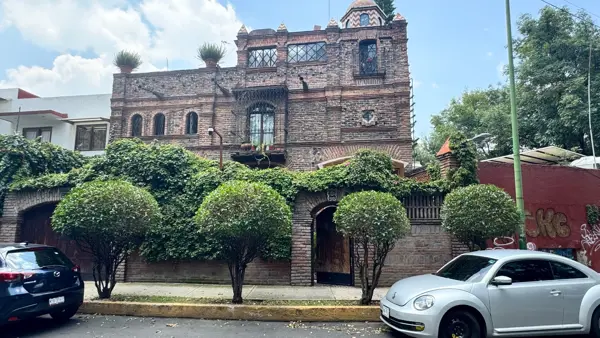 LOCAL / OFICINA EN RENTA EN TIZAPÁN SAN ÁNGEL | 120 m² | EXCELENTE UBICACIÓN