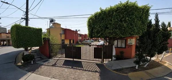 Casa en venta en Bosques de Aragon, Nezahualcóyotl — foto 2 de 8