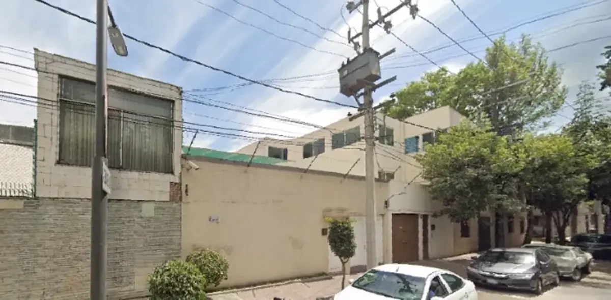 Casa en venta en San Miguel Chapultepec II Sección, Miguel Hidalgo — foto 1 de 16