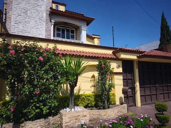 Casa en renta en Casa Blanca, Metepec — foto 2 de 36