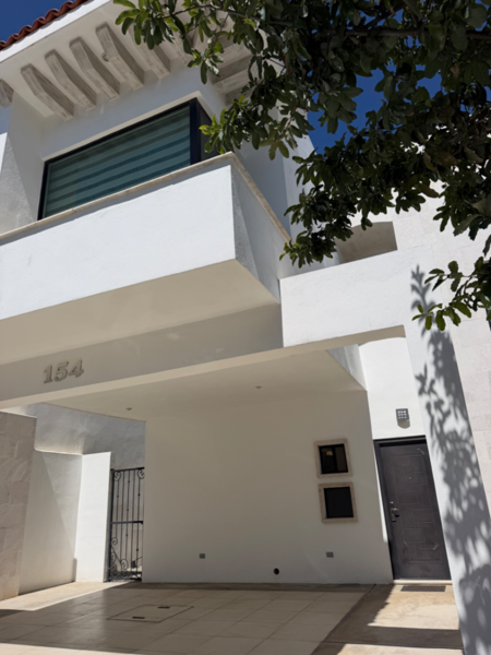 Casa en renta en Torrealta Residencial, Saltillo — foto 2 de 17