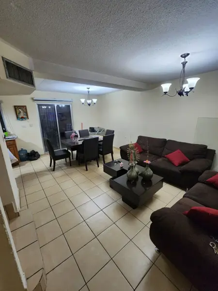 Casa en venta en Jardines Universidad, Torreón — foto 2 de 27