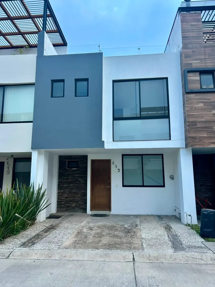 Casa en renta en Jardines Del Valle, Zapopan — foto 1 de 24